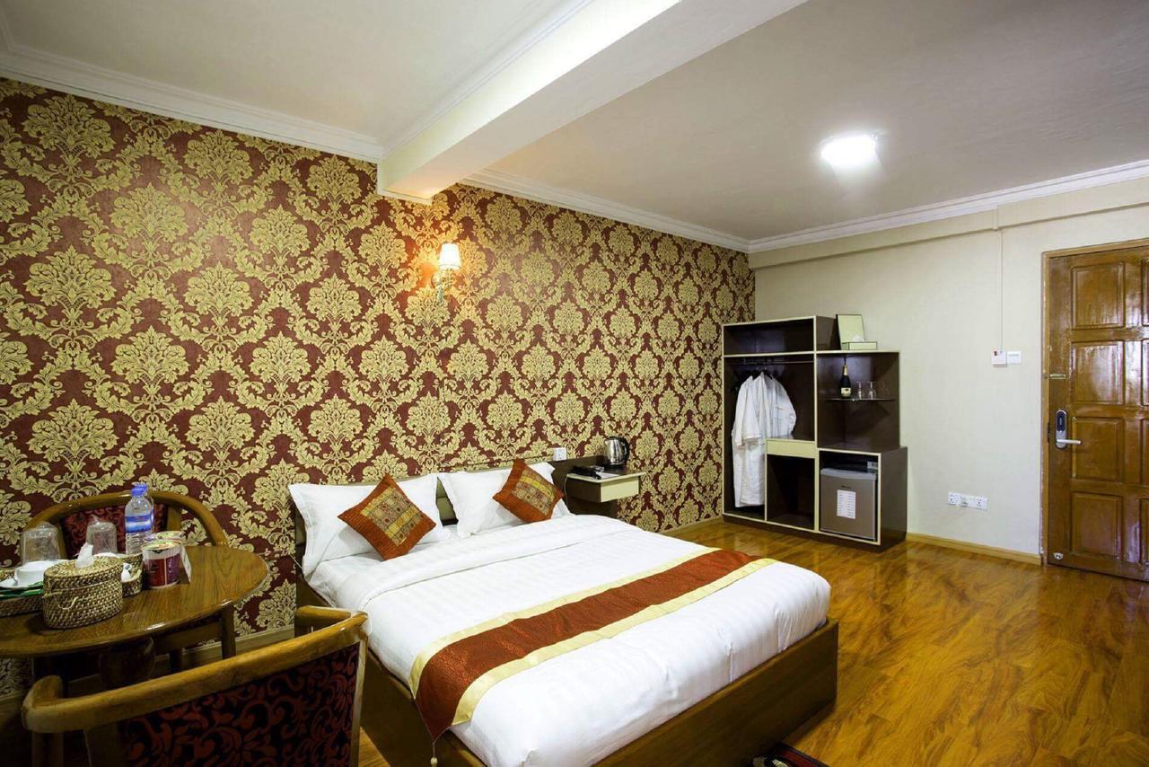 Thiha Bala Hotel Pyin Oo Lwin Kültér fotó
